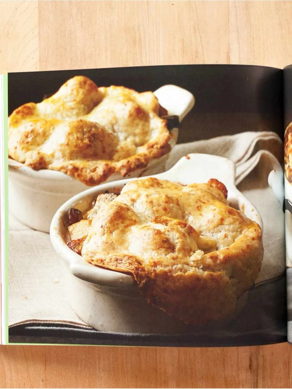 4/$20 Sunday Casseroles Complete Comfort in One Dish Betty Rosbottom Softcover
